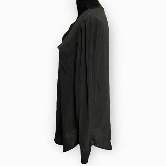 Mossimo Womens Black Blouse Size Small Pockets Semi Sheer Lightweight Casual Top - Picture 2 of 4